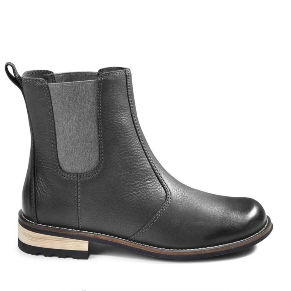 Kodiak Waterproof Women’s Grey Alma Boots.